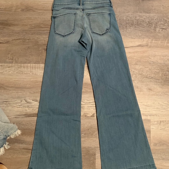 Flare jeans - Picture 2 of 3